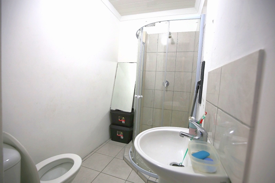 11 Bedroom Property for Sale in Ravensmead Western Cape